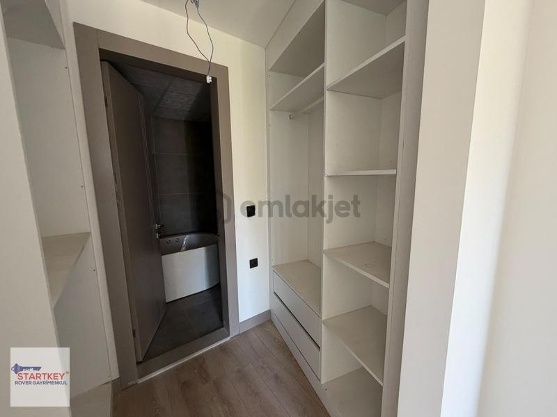 Sasalı Passa Riva Sitesinde Bahçeli Satılık 2+1 Dubleks Daire - 16