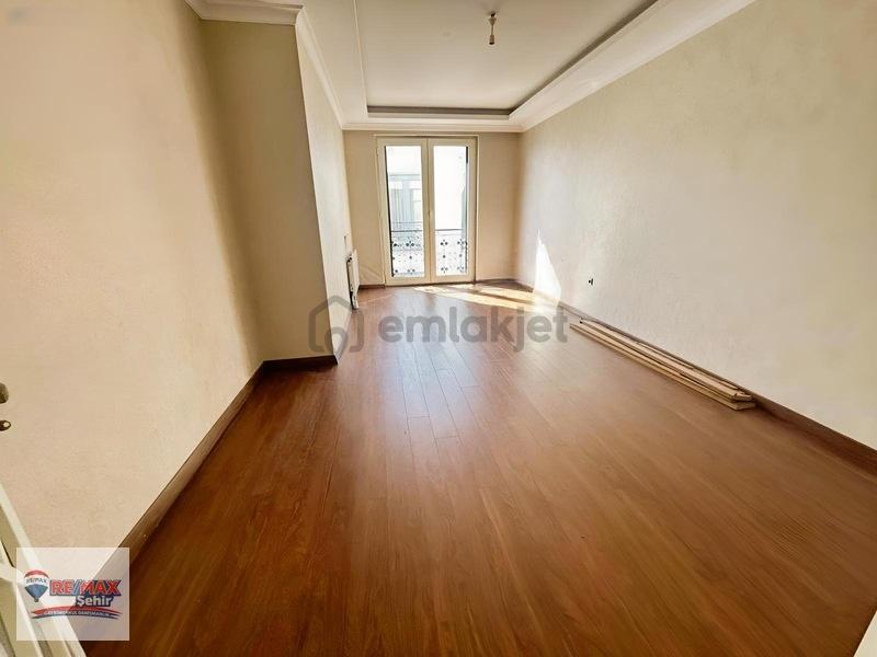 Re/max Şehir'den Alkaş Trend Sitesinde Kiralık Daire - 8