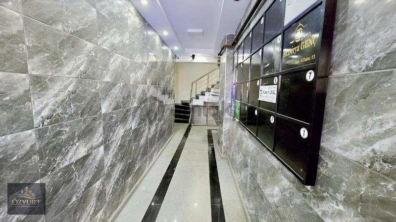 Metroya Yakın Asansörlü Ofis Kat - 6