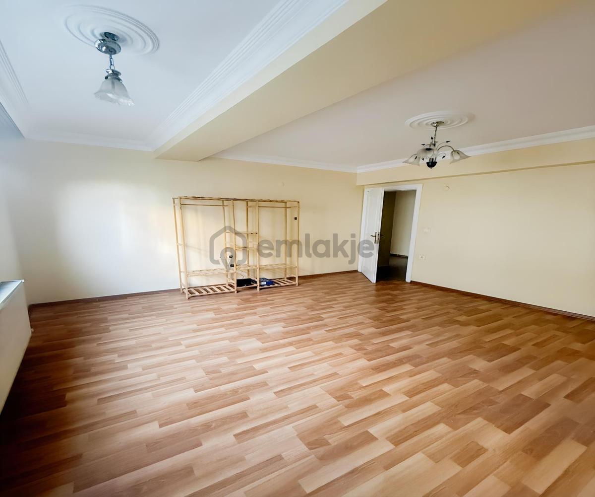 Metrobüse 6 Dk Mesafede 110m2 2+1 Acil Kiralık Daire !!! - 22