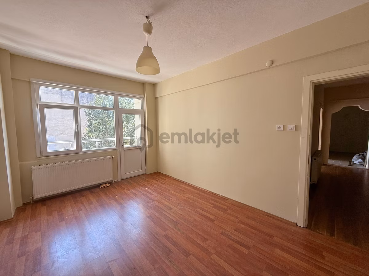 Ferahevler Ana Cadde Paraleli Boyalı 2+1 Kiralık Daire - 33