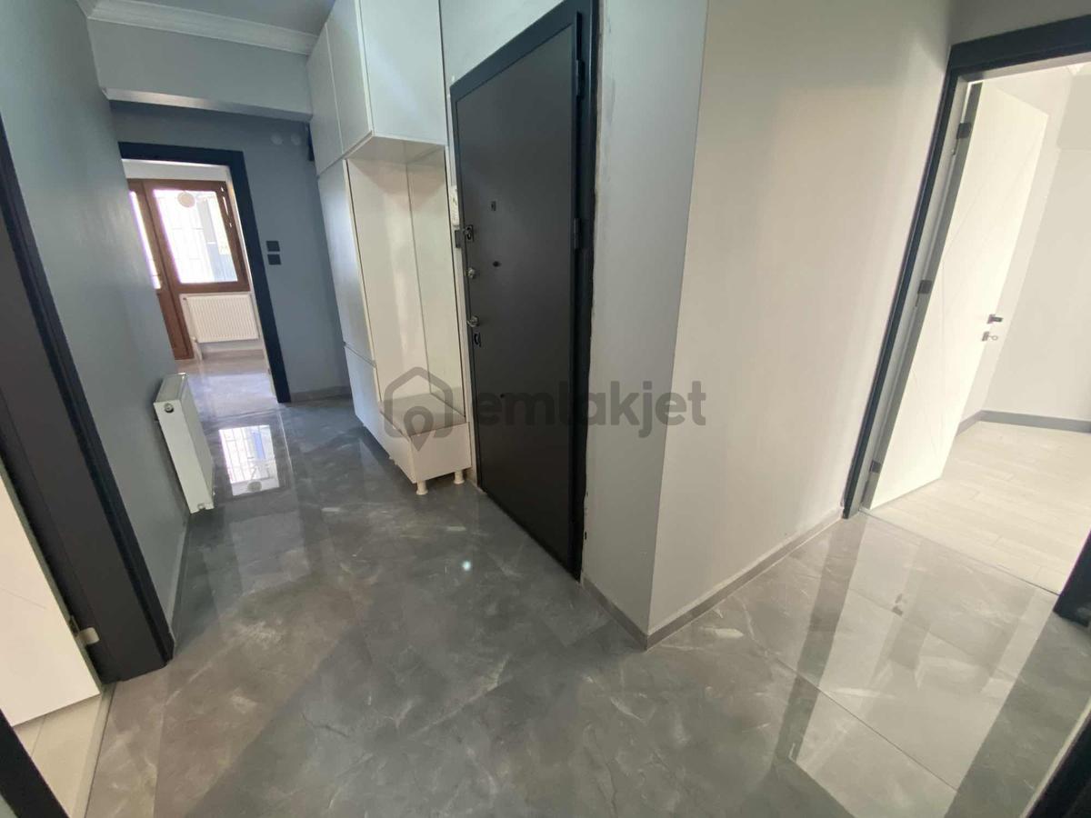 Yunus Emre Mah. 2+1 Komple Tadilatlı Daire - 10