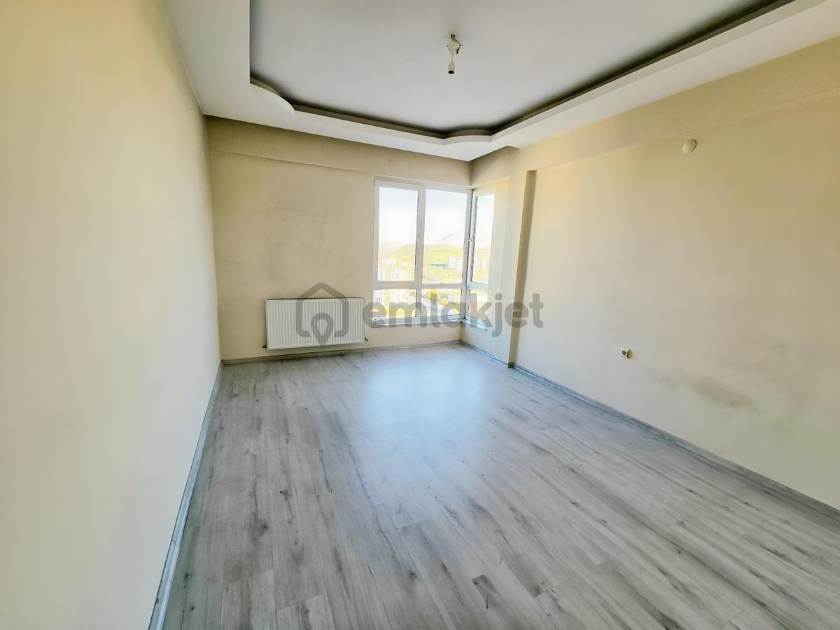 Kazımkarabekir'de Kiralık 3+1 Daire - 3