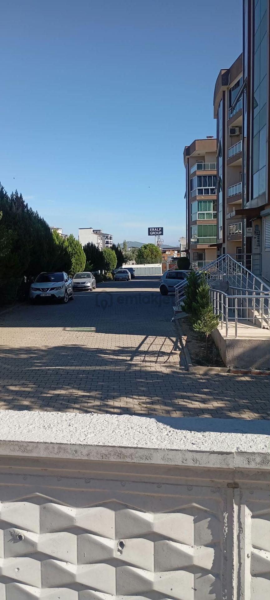 Site İçerisinde Asansörlü Doğalgazlı Kiralık 3+1 - 4