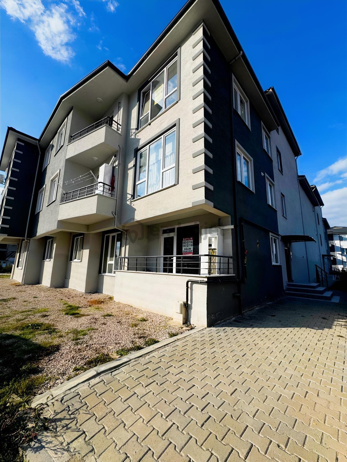 Aslım Emlaktan Düzce Beycilerde Satılık 1+1 Daire - 6