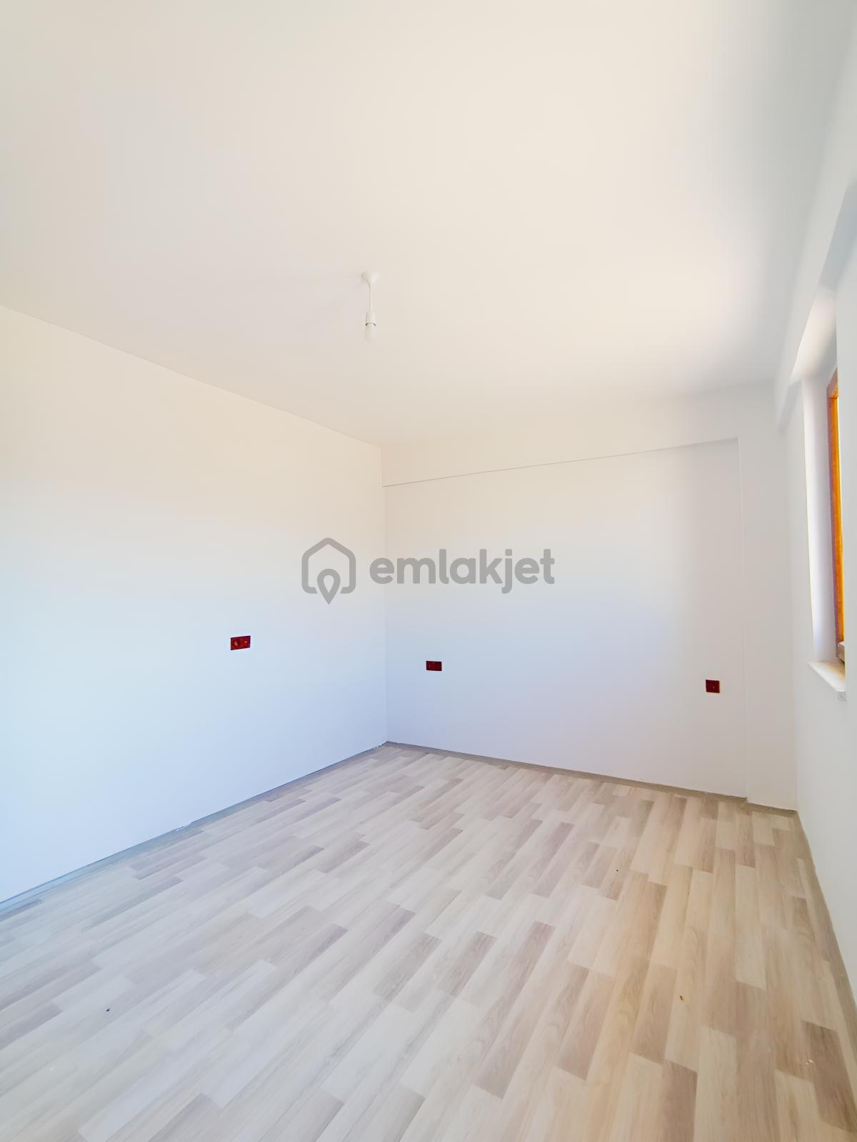 Canbay Yapı'dan Akçadağ Sahilköy'de Müstakil Köy Evi - 33