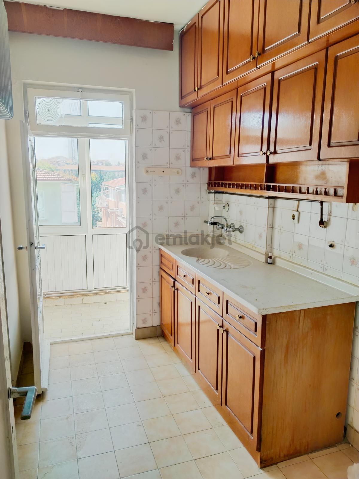 Aydınlıkevler'de 110m2 3+1 Satılık Daire - 6