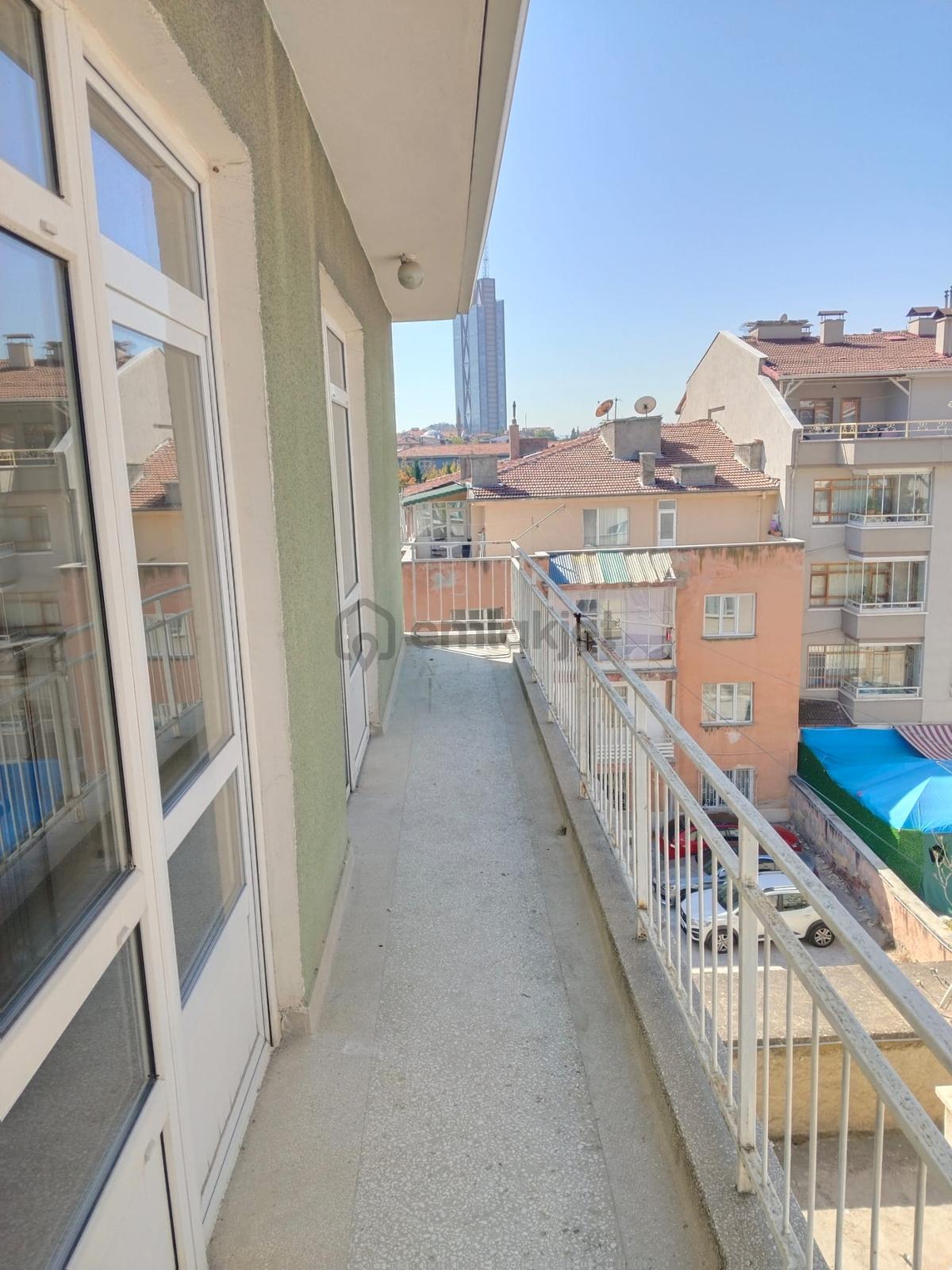 Aydınlıkevler'de 110m2 3+1 Satılık Daire - 15