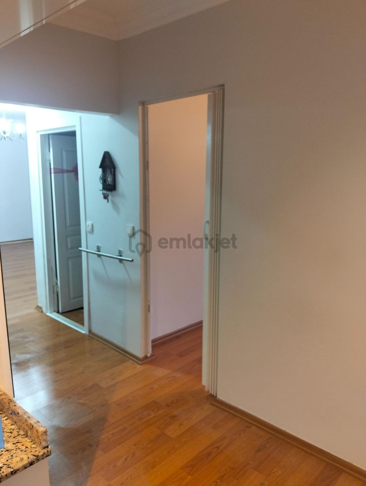 Sahibinden Ümraniye Çarşı 1+1 Giriş Daire - 4