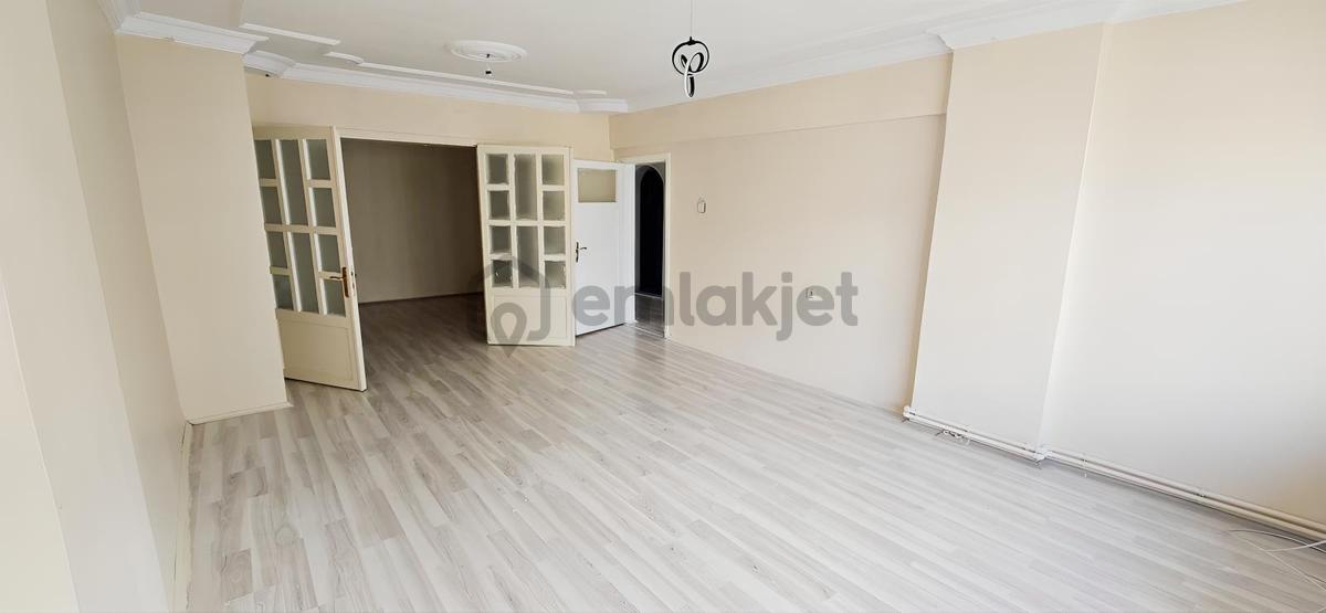Msyapı Emlaktan Merkezde Satılık 3+1 Daire - 6