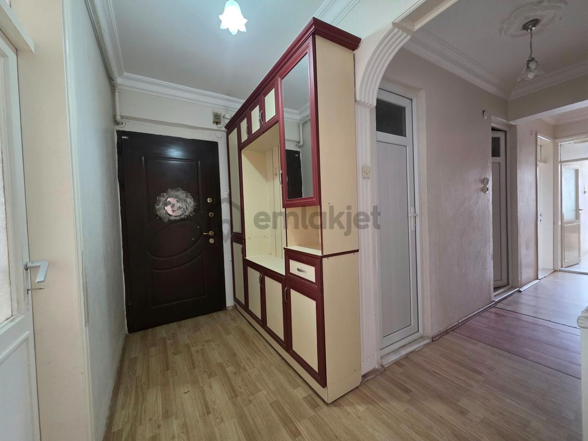 Nazilli Zafer Mahallesi’nde Doğalgazlı Ara Kat Kiralık 3+1 Daire! - 4
