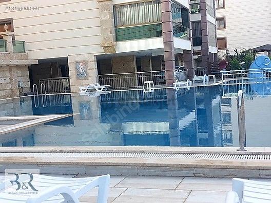 Ful Deniz Manzaralı Ve Doğalgazlı Geniş 3+1 Daire