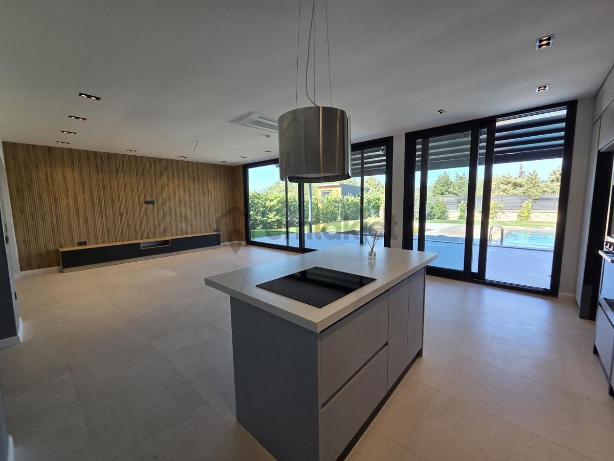Urla Kuşçularda Ayrıcalıklı Ve Tam Müstakil Villa - 16