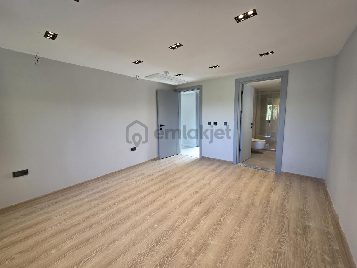 Urla Kuşçularda Ayrıcalıklı Ve Tam Müstakil Villa - 20
