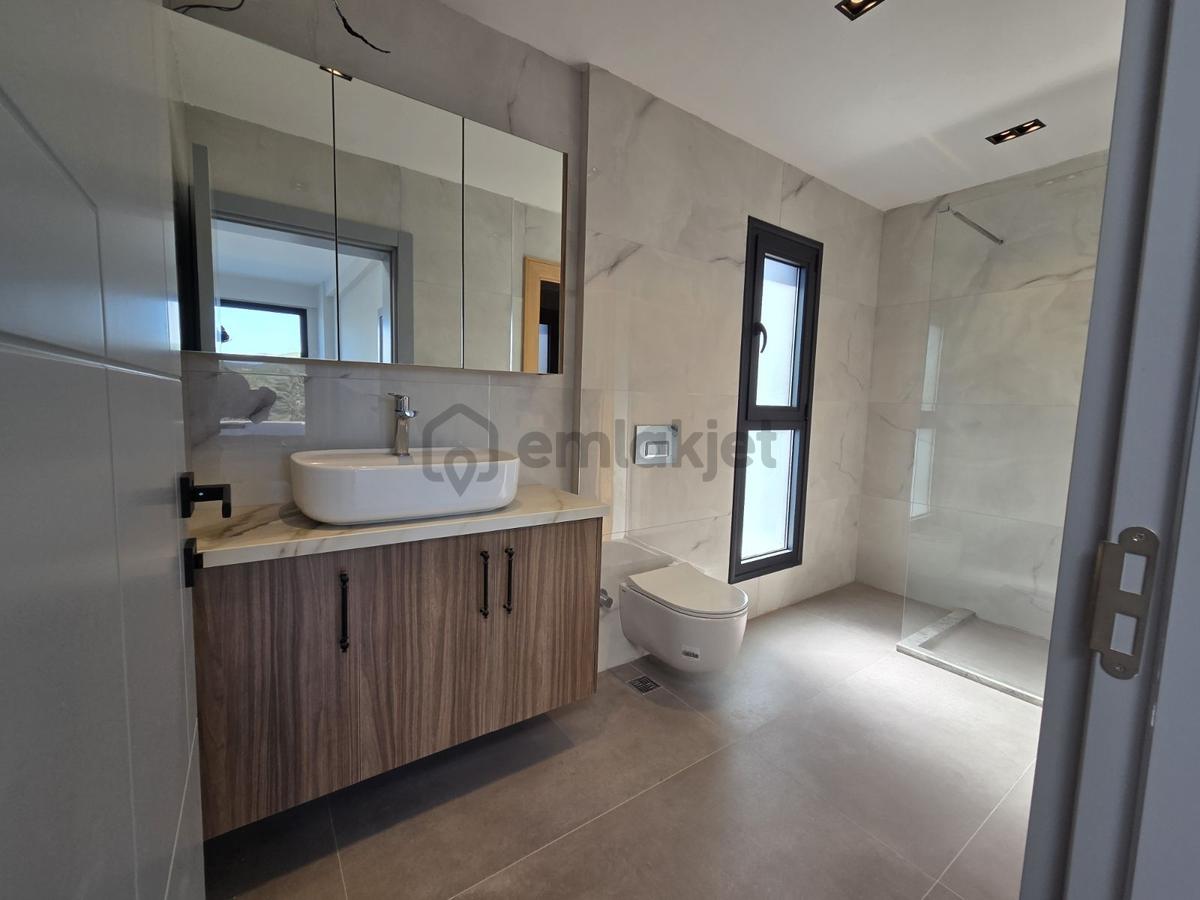Urla Kuşçularda Ayrıcalıklı Ve Tam Müstakil Villa - 26