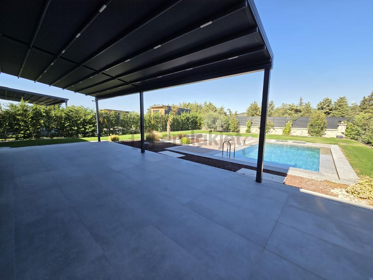 Urla Kuşçularda Ayrıcalıklı Ve Tam Müstakil Villa - 7