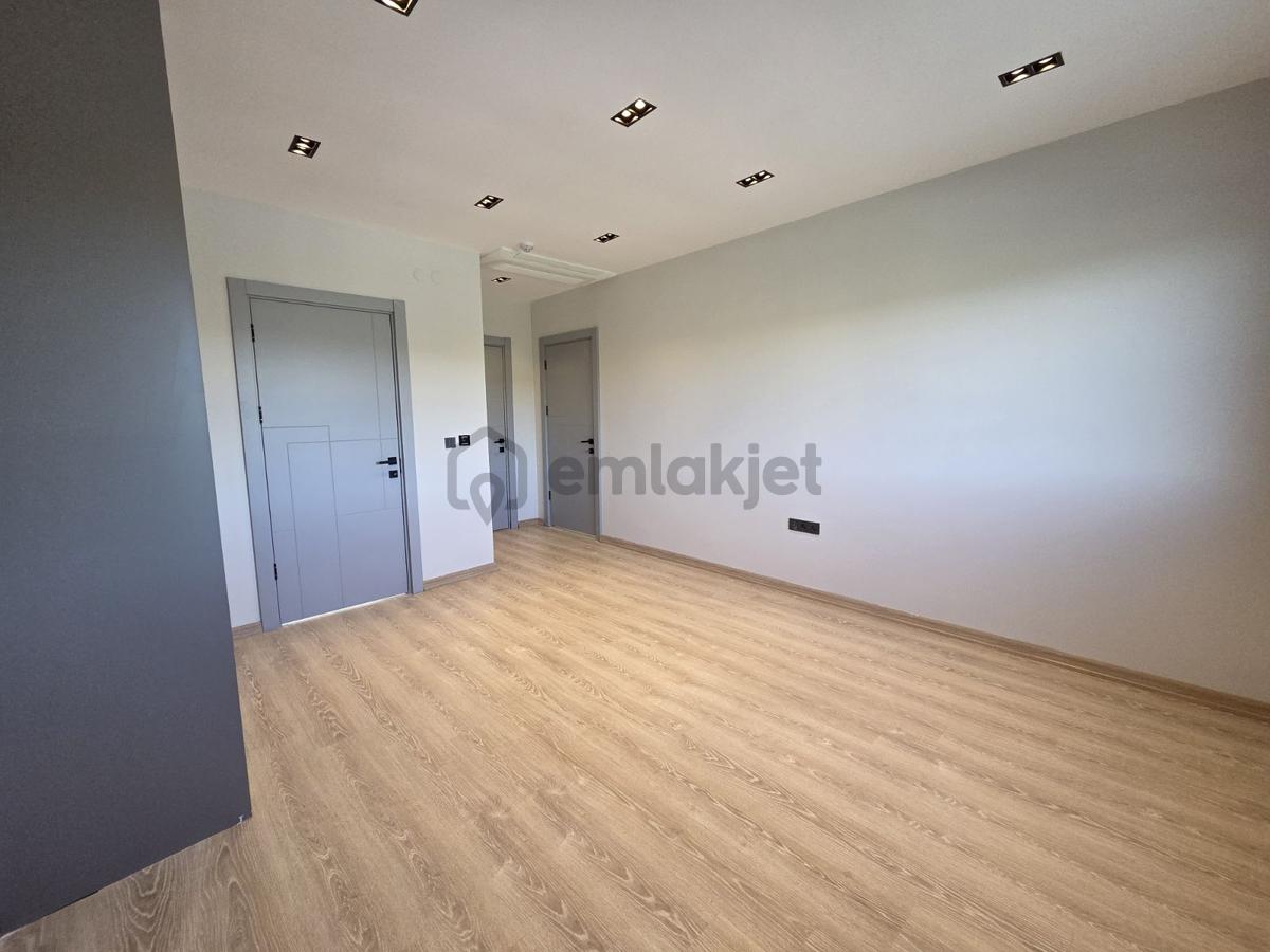 Urla Kuşçularda Ayrıcalıklı Ve Tam Müstakil Villa - 32
