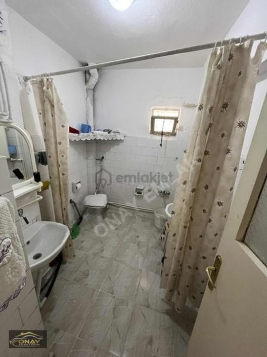 Onay Emlak'tan Ellibeşevler'de 3+1 Satılık Daire - 15