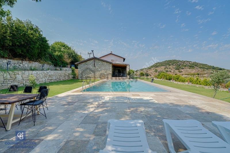 Urla'da 3.110 M² İçinde Eşsiz Taş Malikâne | Konut & Ticari - 5