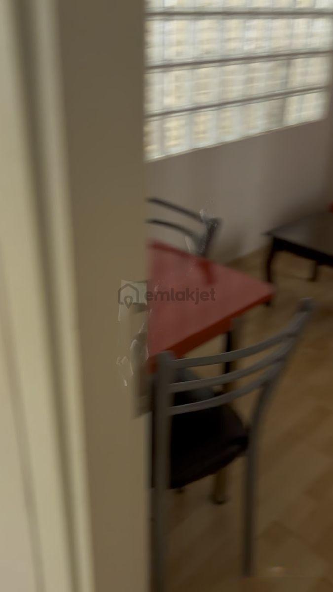 Balçova Agora Karşısı Arakat 2+1 Eşyalı Daire