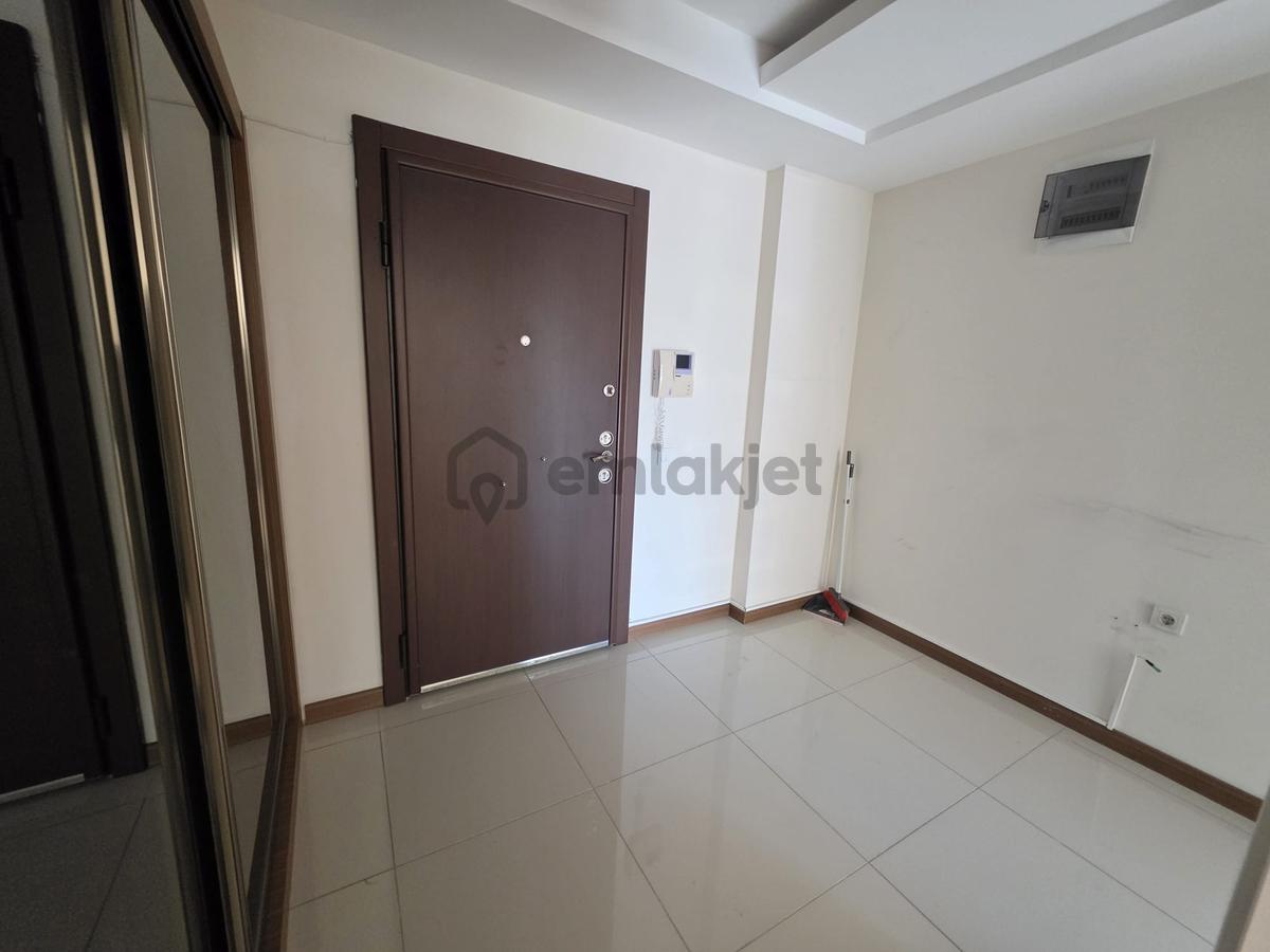 Çağlayan Mah.yalı Caddesinde Site İçerisinde Ayrı Mutfak 2+1 - 7