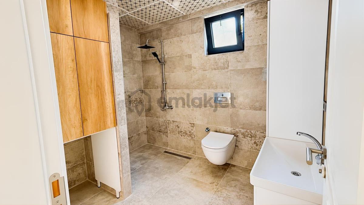 Başiskele Döngel'de Geniş 140m² 4+1 Kiralık Daire - 13