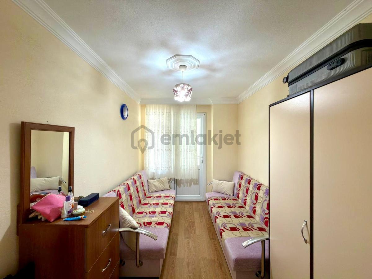 Referans'tan Altınkum'da Ara Kat Ön Cephe Full Eşyalı 2+1 Daire - 26