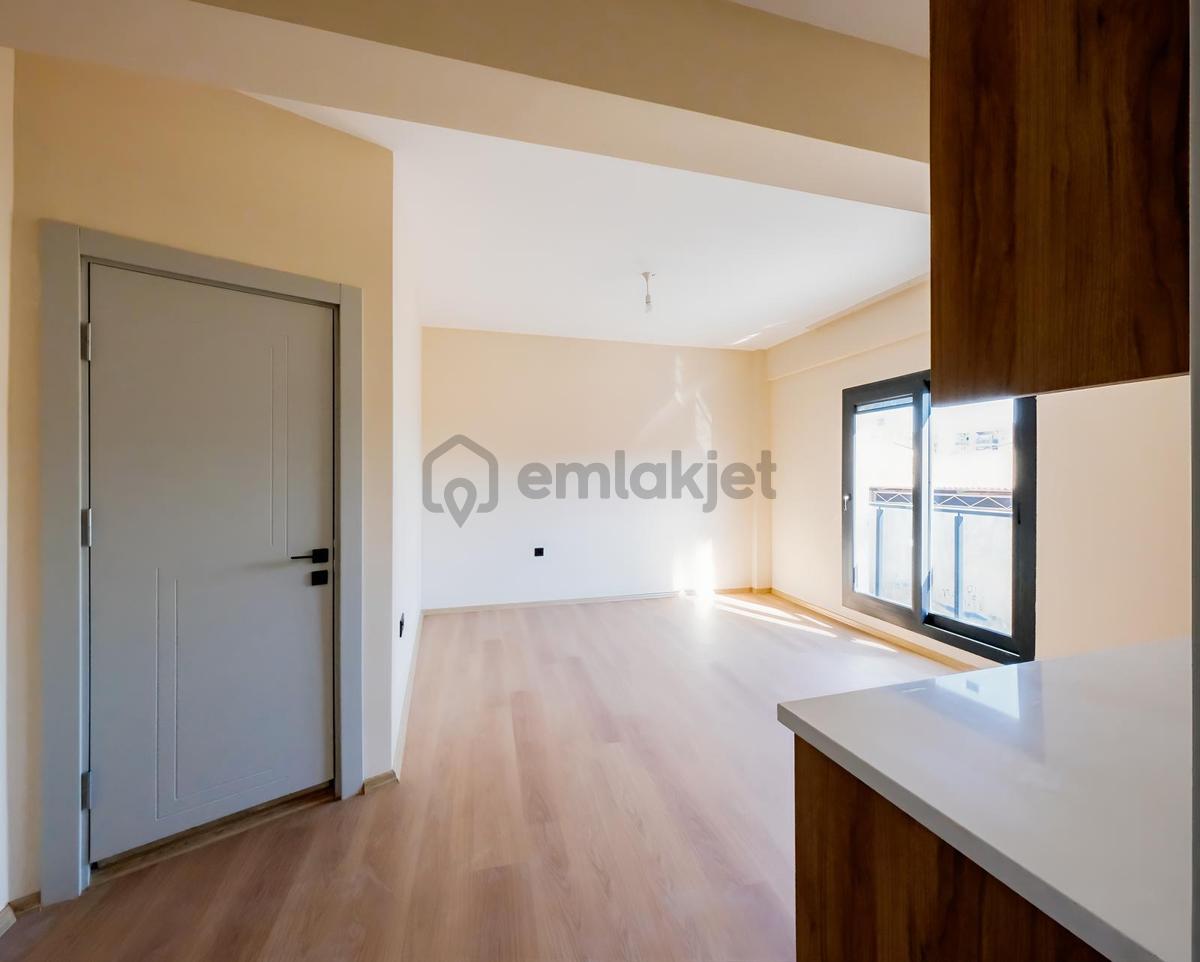 Seyrek'te Oturuma Hazır Modern İşçilik Satılık 1+1 Daire - 23