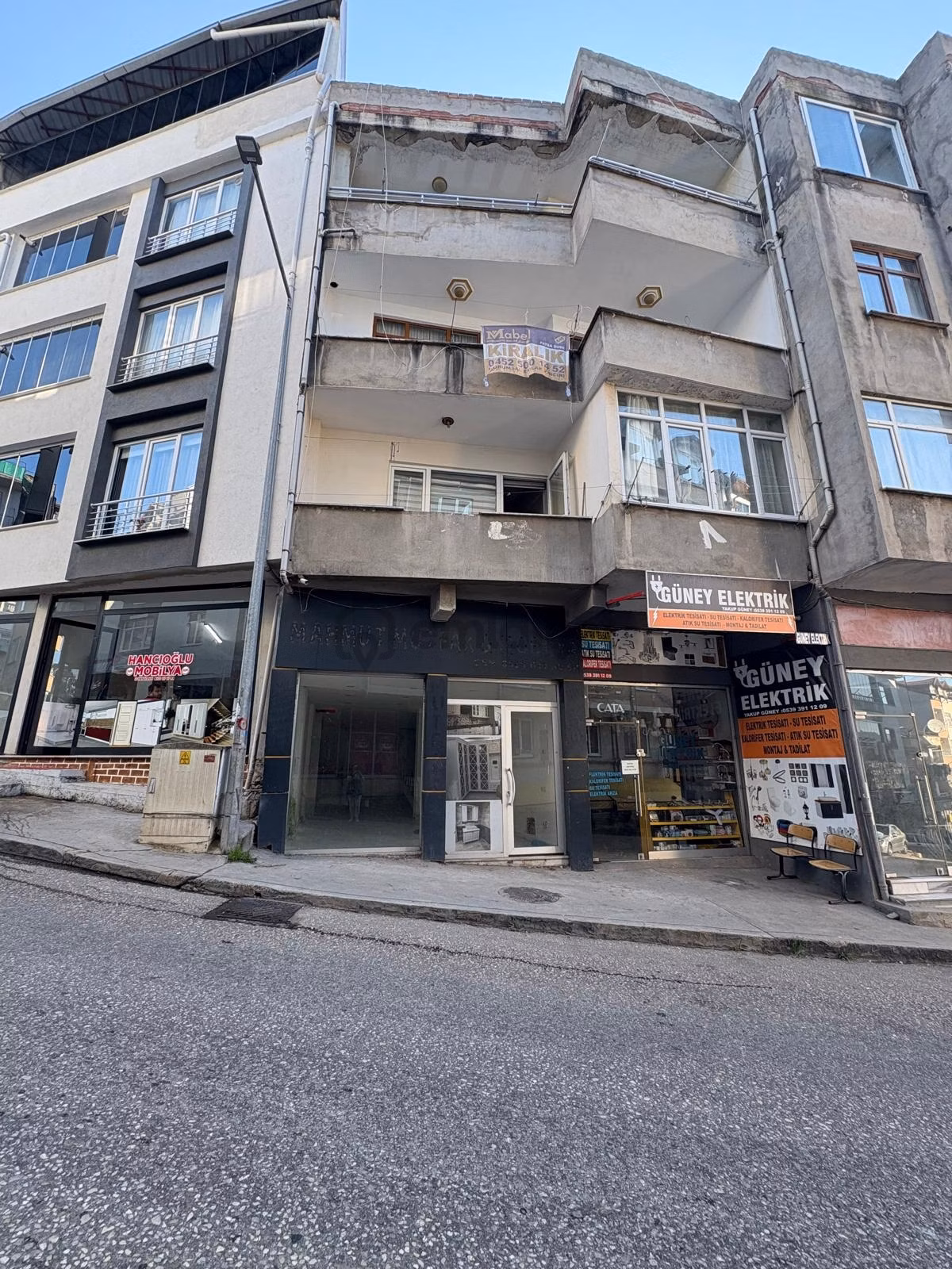 Tur/max'tan Şerefiye Hamlık Caddesinde Satılık İş Yeri