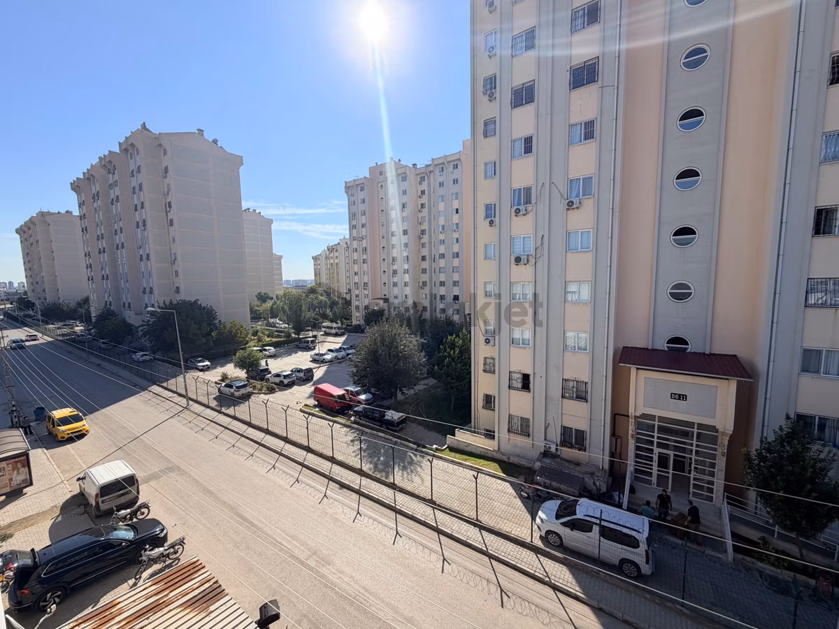 Yeşiloba 'da Parkeli Geniş Oturumlu Kapalı Mutf Daire - 19