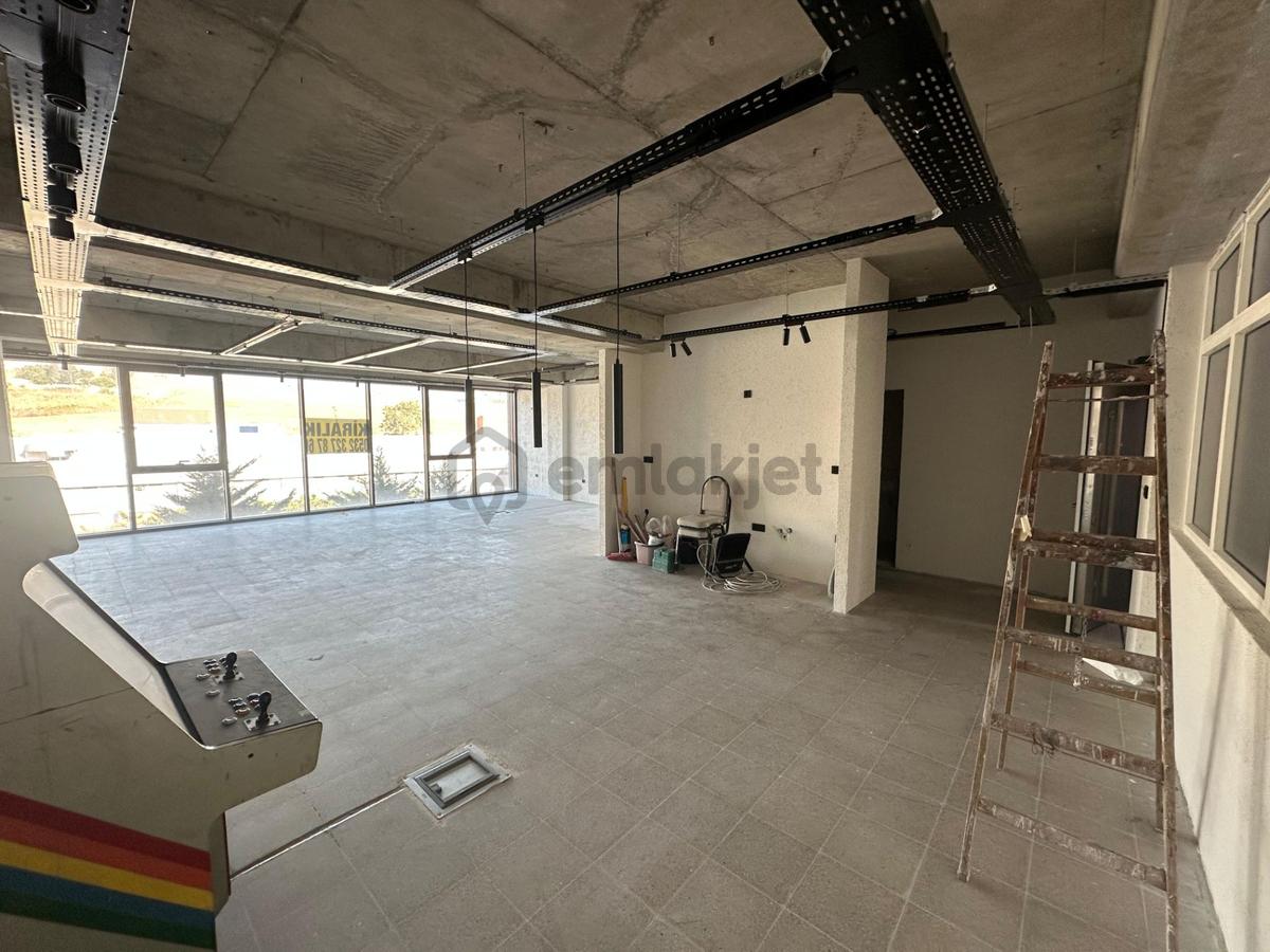 Sahibinden Ultra Lüks 2. Kat Sıfır Ofis Cam Cephe - 9