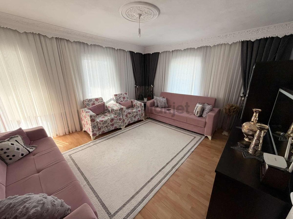 Maltepe Mahallesinde Geniş Kullanımlı 2+1 Satılık Daire - 6