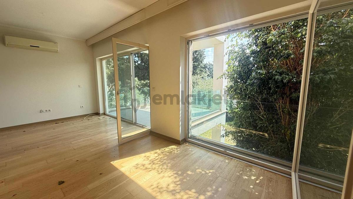 Ayrıcalıklı Konumda Denişze Sıfır Bahçe Katı Daire - 32
