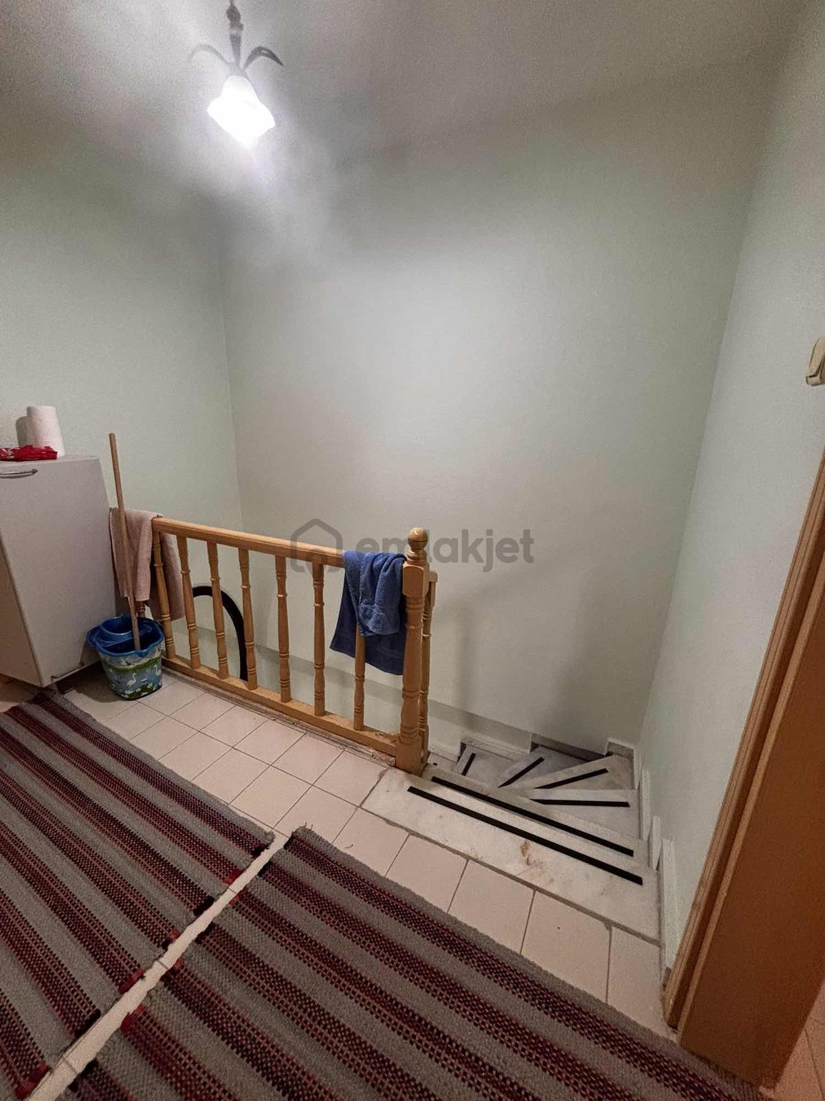 Ayvalık Küçükköyde Denize 100mt 3+1 Villa - 11