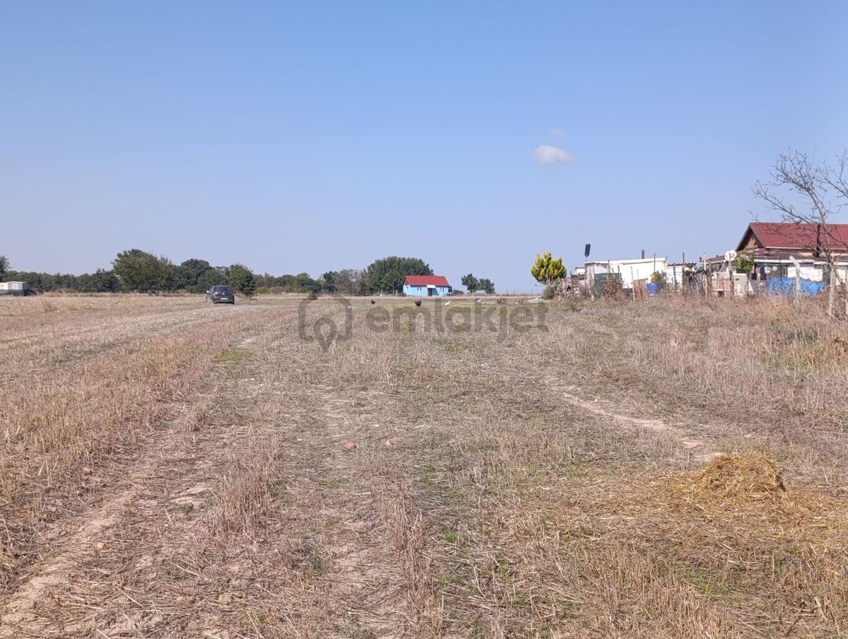 İlkadım'dan Saray Küçükyoncalı'da Tek Tapu Tarla - 16