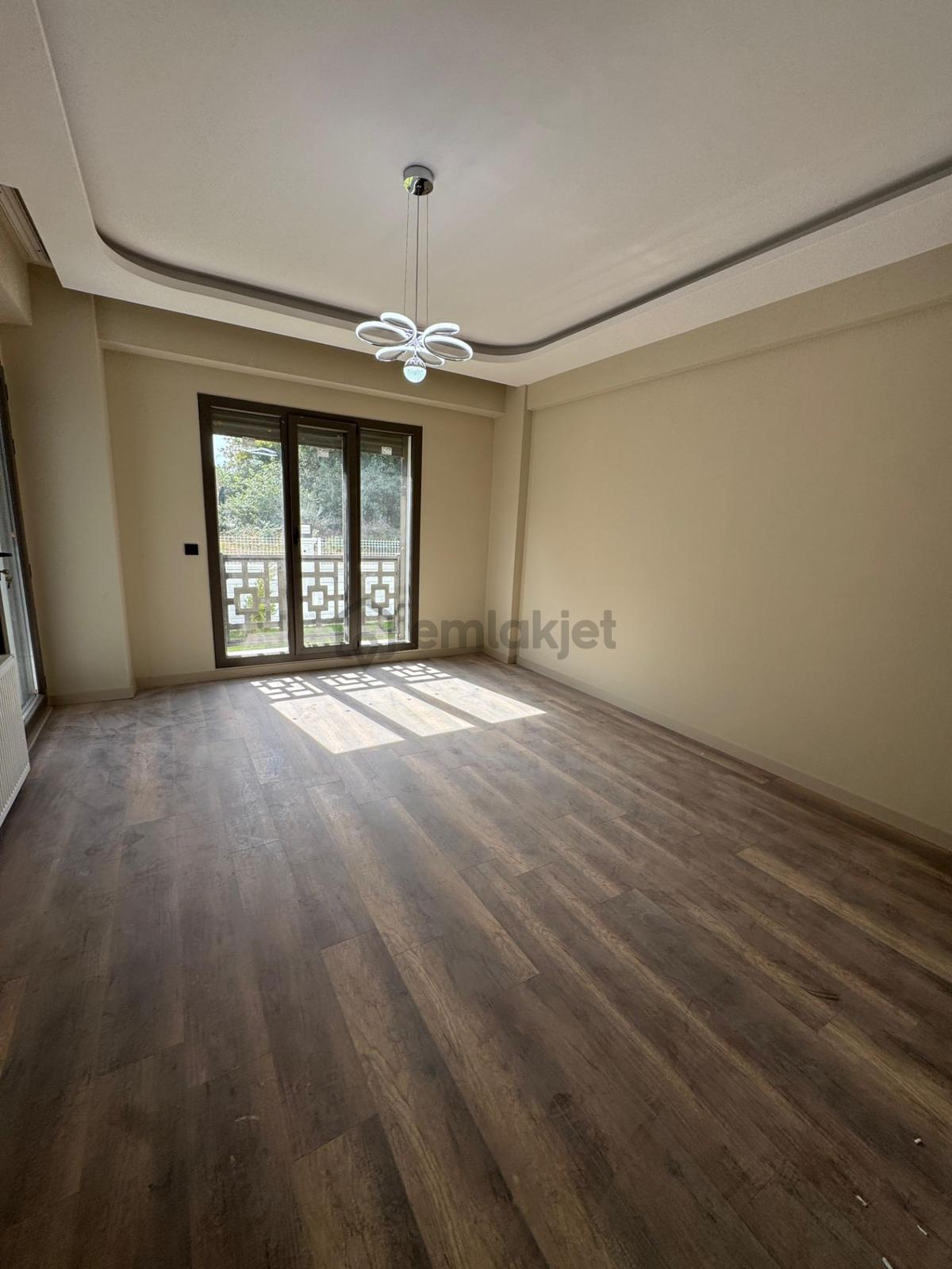 Güre'de Havuzlu 2+1 Sıfır Daire - 28