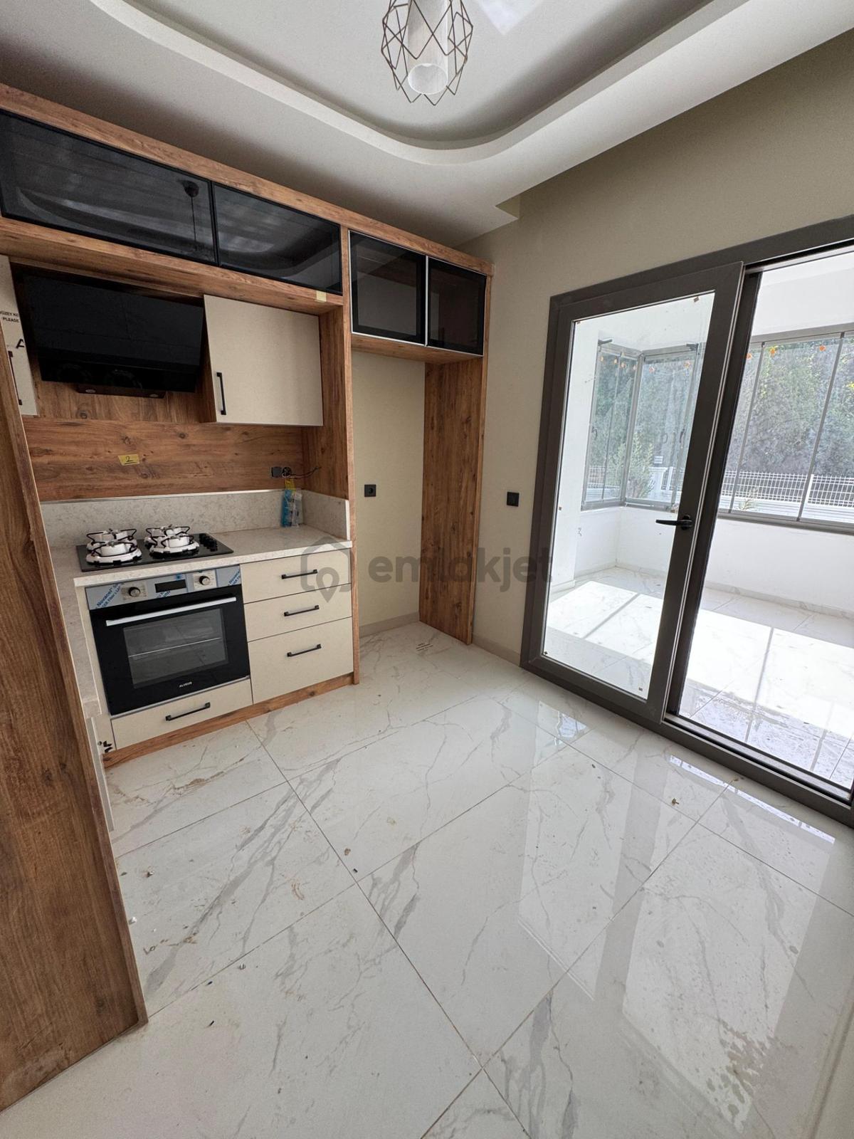 Güre'de Havuzlu 2+1 Sıfır Daire - 25