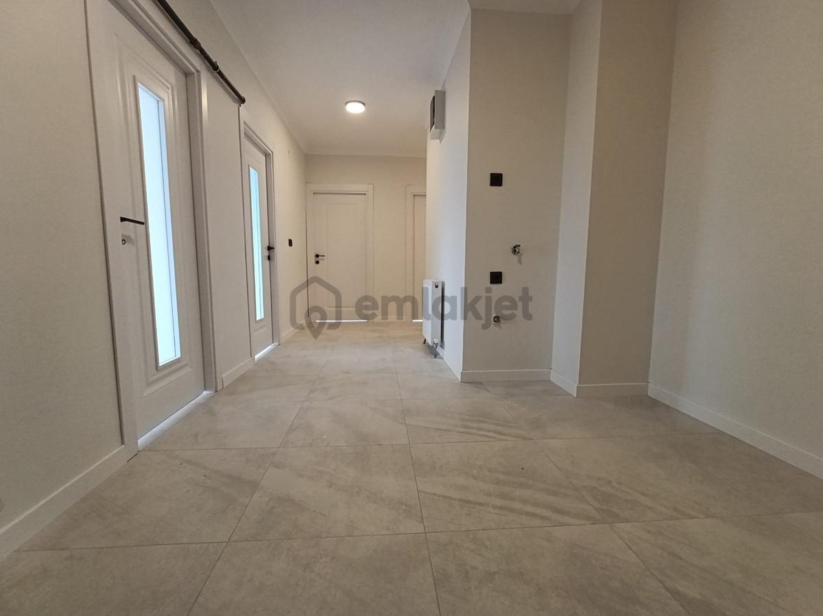 Arel'den,sıfır,4+1,site İçerisinde,asansörlü,manzaralı Daire - 3