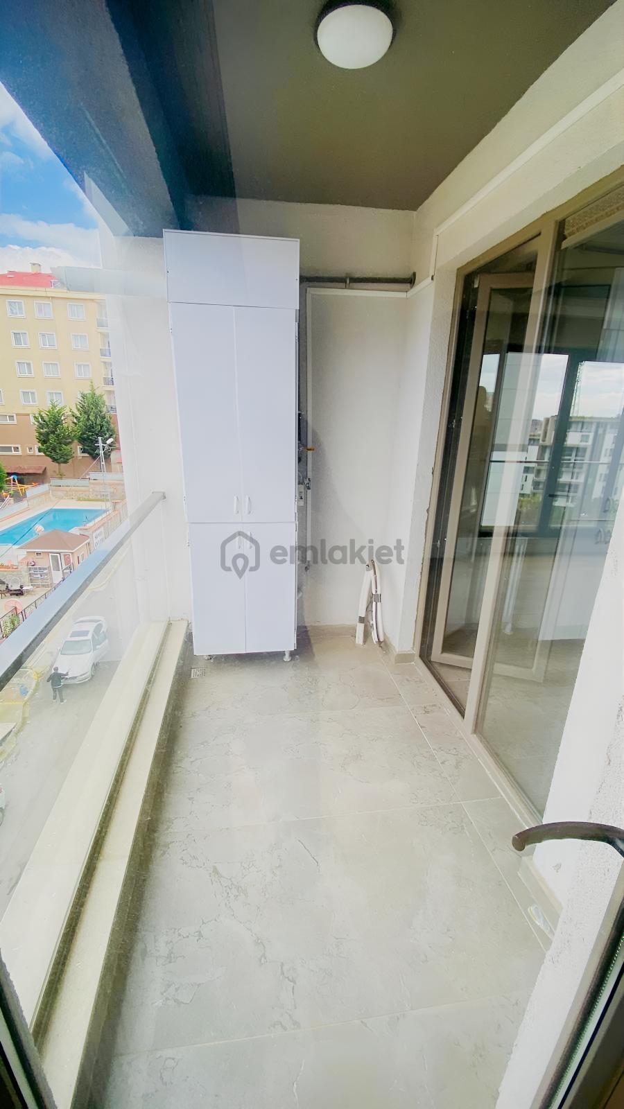 Pendik Kurtköy'de 3+1 Ebeveyn Banyolu Geniş Daire - 15