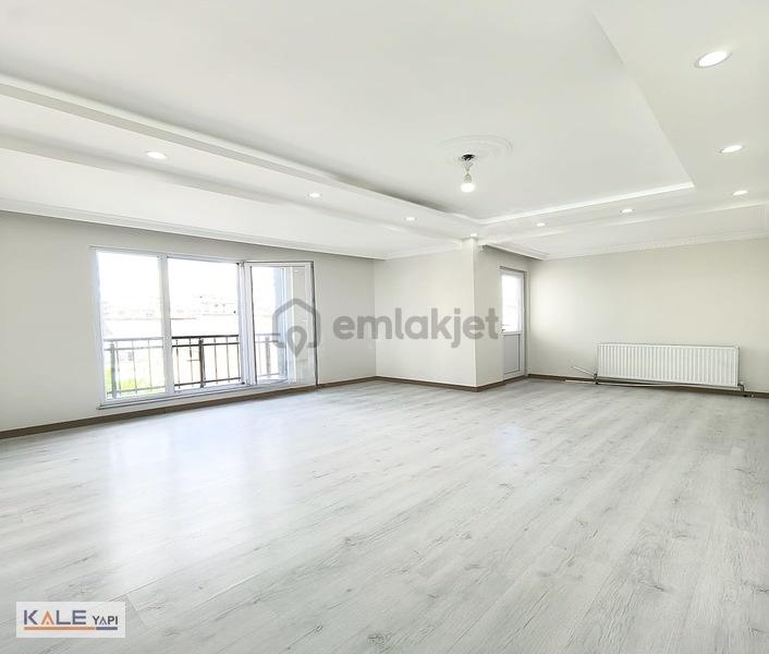 Esenyurt Kale Yapı'dan Meydana Yürüme Mesafesinde 2+1 Daire - 2