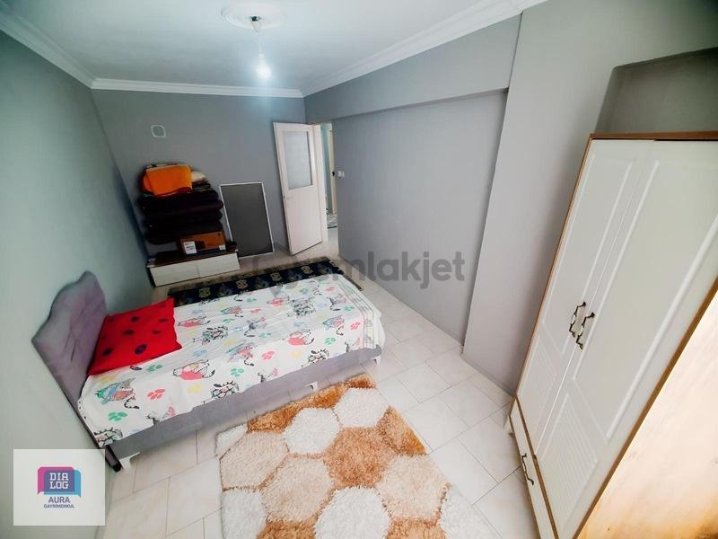 Buca Yenigün'de Eşyalı Doğalgazlı 3+1 Kiralık Daire - 12