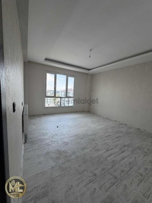 Dönümlü Mah Sıfır 3+1 Daire - 2
