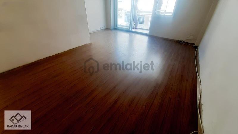 Konak Murat Reis Mahallesinde Geniş 3+1 Daire - 9
