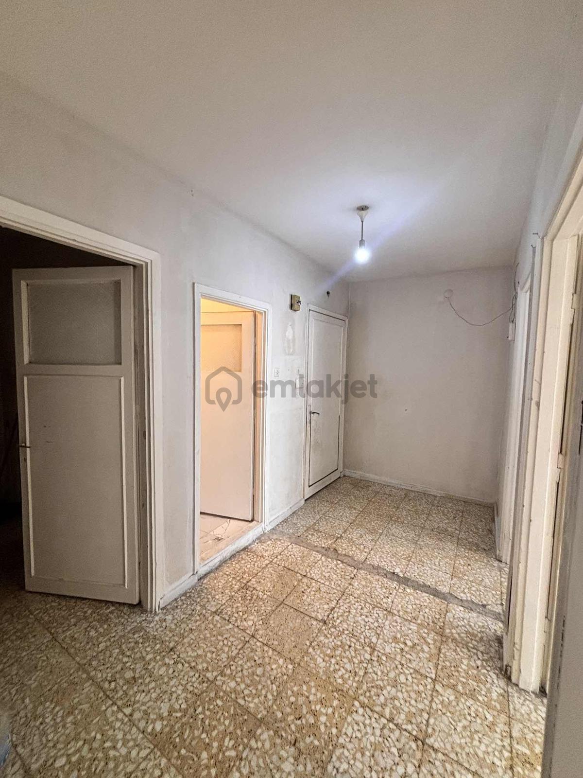 Pınar'da~bulvar~üzeri~az~katlı~site~içerisinde~3+1~kapalı~mutfak - 9