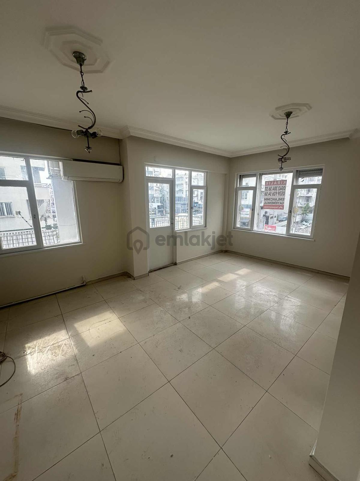 Muratpaşa Mah Kiralık 2+1 Geniş Kullanışlı Daire - 3