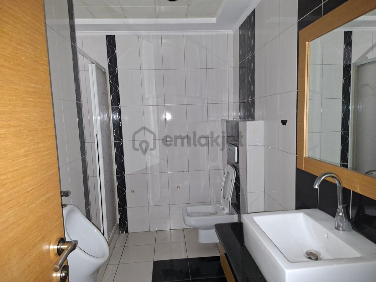 Şirinyalı'da Zigma Plazada Bakımlı 2+1 Ofis - 12