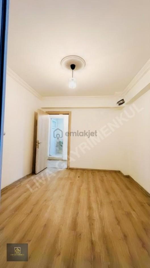 Buca Yeşilbağlar'da Kiralık 2+1 Daire (90m², Kapalı Mutfak) - 7