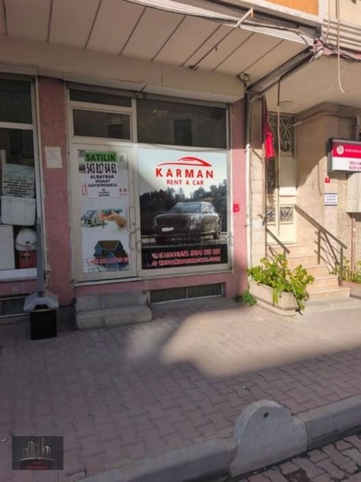Merkezi Konumda Kullanışlı Dükkan