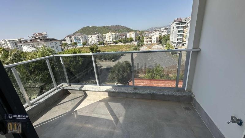Pazarcı Mahallesi Havuzlu Saunalı Daire - 5