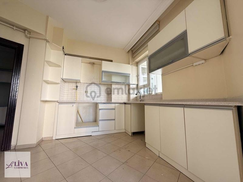Liva'dan Bahçelievler'de 3+1 Kiralık Daire - 13